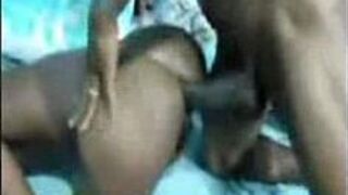 Moreninho Fogoso ( Crossdresser Lulu - A Vadia ) FAMILY SEX - FUCKING WITH step UNCLE AND COUSIN BAIANO.2 porn video