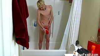 Twink sex Horny twink dude Erik enjoys to stroke out some spunk in porn video